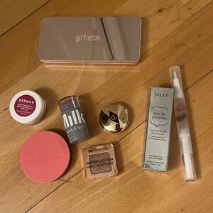 Makeup mini bundle NWT